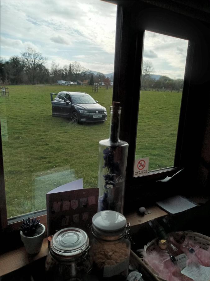 Glamping Malvern Shepherd Hut Exteriér fotografie